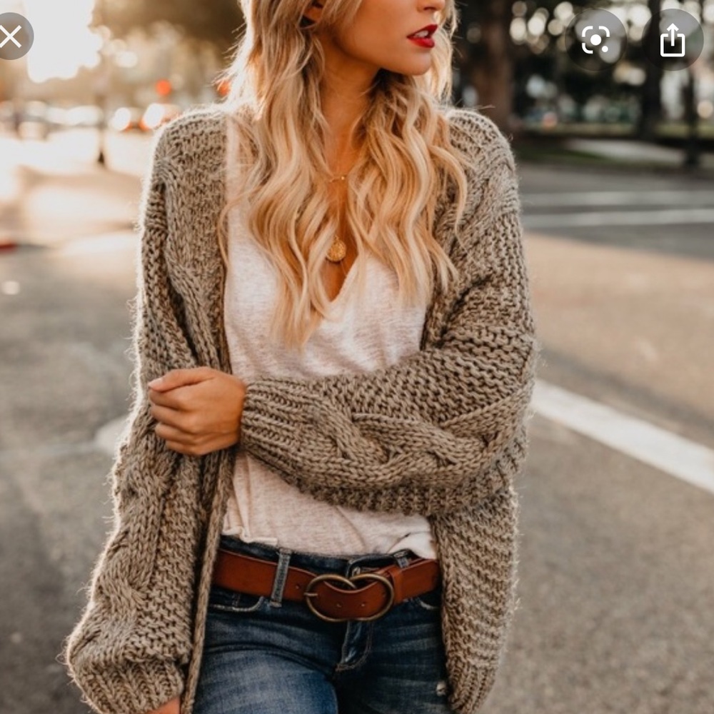 Stunning cardigan perfect for winter.